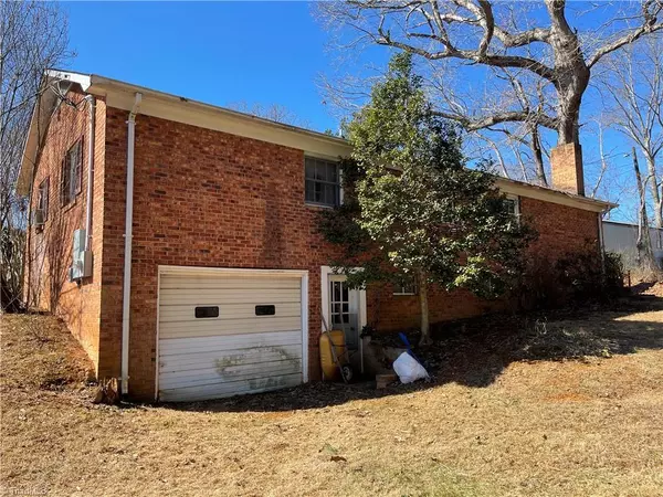 North Wilkesboro, NC 28659,1664 Walt Brewer RD