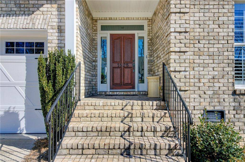 Greensboro, NC 27408,1828 Canaan DR