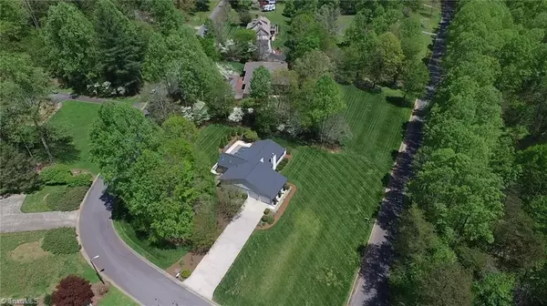 Wilkesboro, NC 28697,559 Country Club Hills LN