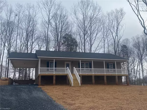 4990 Jordan Valley RD, Trinity, NC 27370