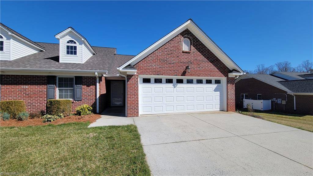 149 Royal View DR #1,  Pinnacle,  NC 27043
