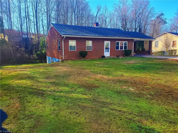 1015 Welborn AVE, Wilkesboro, NC 28697