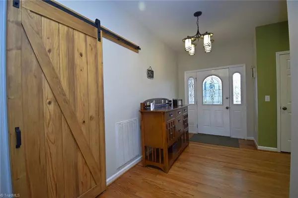 West Jefferson, NC 28694,167 Garvey Cove LN