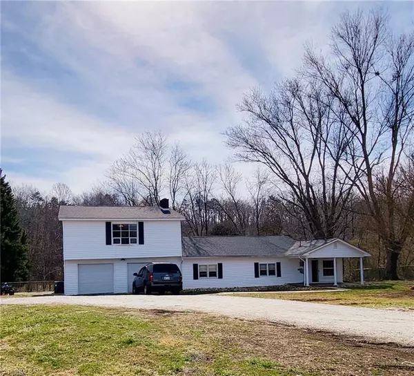 Mount Airy, NC 27030,148 Vine ST