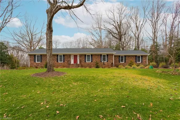 825 Whispering Wind RD, Burlington, NC 27217