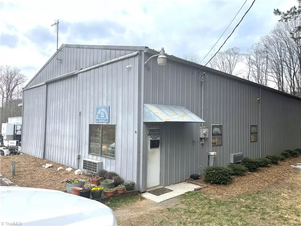 Roaring River, NC 28659,804 Abtco RD