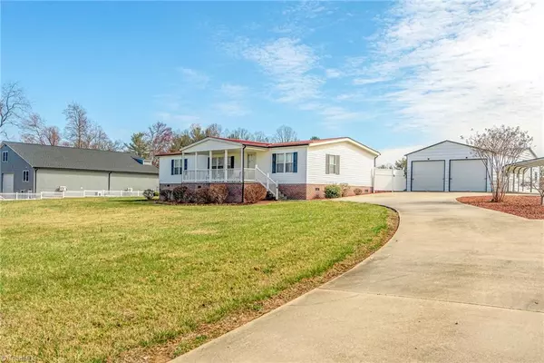 Wilkesboro, NC 28697,115 Virginias DR