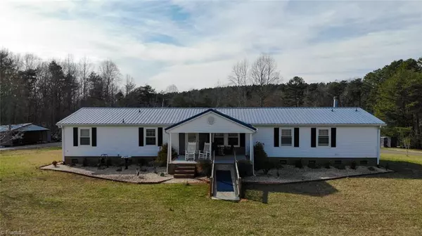 984 Stony Knoll RD, Dobson, NC 27017