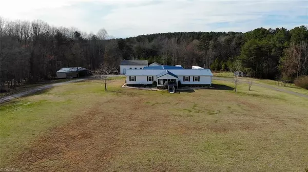 Dobson, NC 27017,984 Stony Knoll RD