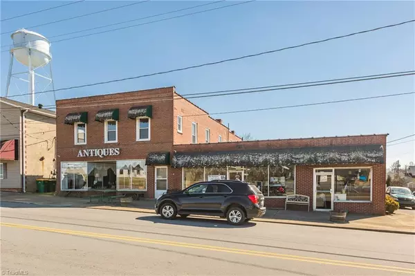 Boonville, NC 27011,115/115A/117 W Main ST