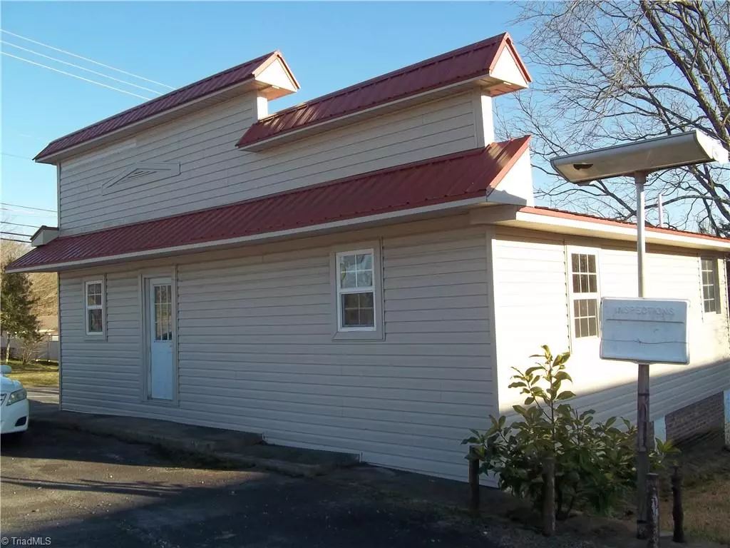 Franklinville, NC 27248,109 Pine ST