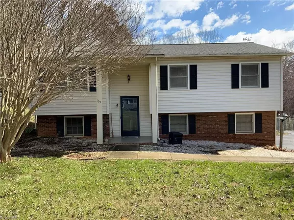 Pinnacle, NC 27043,165 Pine Ridge TRL