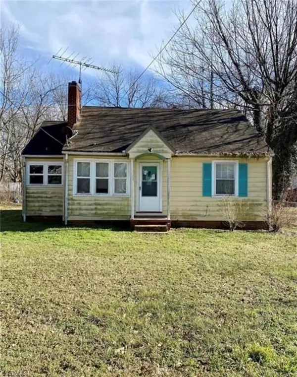 713 Ford ST, Lexington, NC 27292