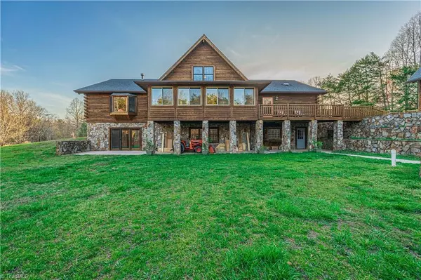 Reidsville, NC 27320,185 Hamlet WAY