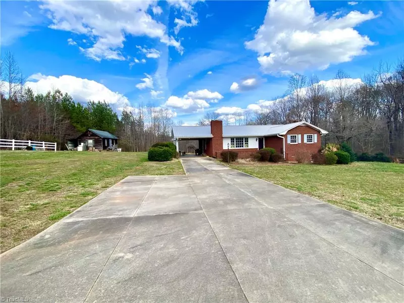 2717 NC Highway 22 S, Ramseur, NC 27316