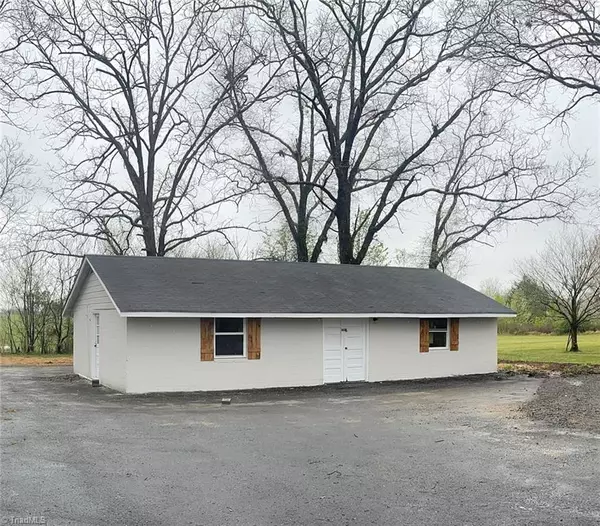 Hamptonville, NC 27020,4149 US Highway 421