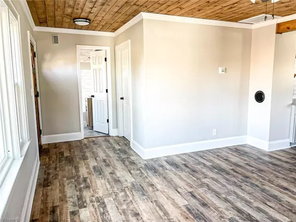 Hamptonville, NC 27020,4149 US Highway 421