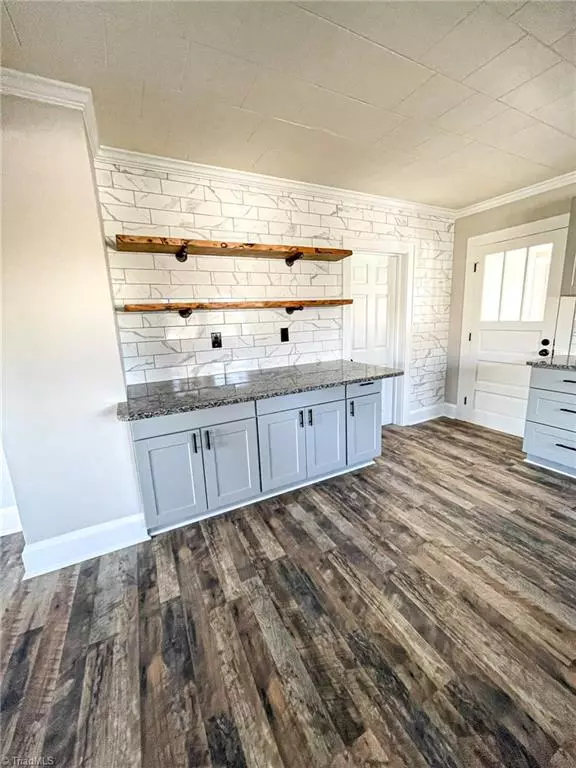 Hamptonville, NC 27020,4149 US Highway 421