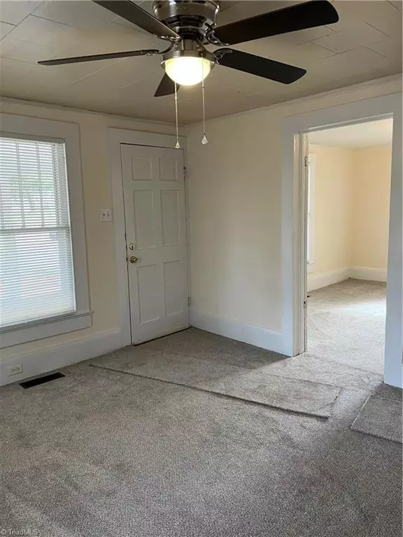 Winston Salem, NC 27127,1227 Fairfield DR