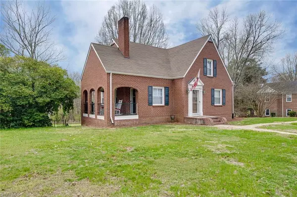 Stoneville, NC 27048,208 E Main ST