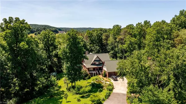 5420 Sparks RD, Hamptonville, NC 27020