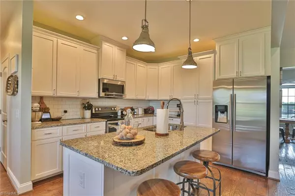 Hamptonville, NC 27020,3032 Mervin RD