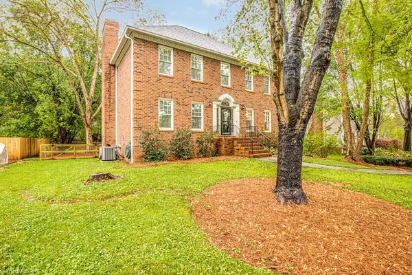 4209 Thorn Ridge RD, Winston Salem, NC 27106