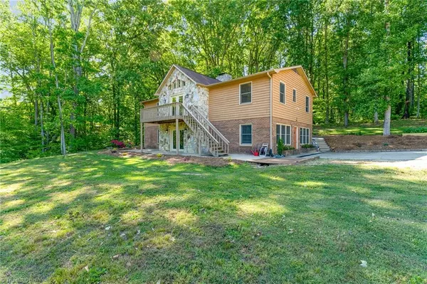 Walnut Cove, NC 27052,3987 Sundance DR