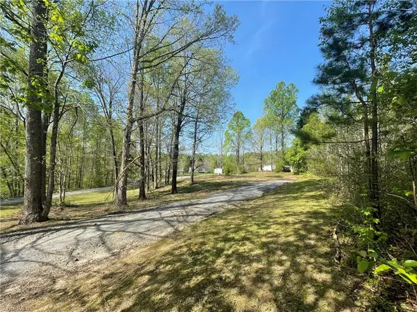 4360 Ben LN, Walkertown, NC 27051