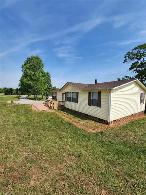 Traphill, NC 28685,350 Old Offen Po RD