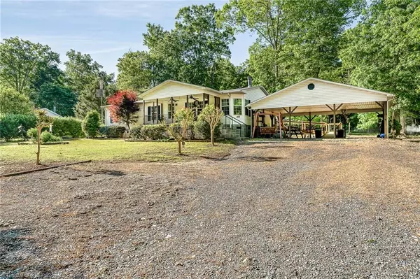 Ramseur, NC 27316,5504 Foushee RD