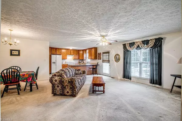 Winston Salem, NC 27127,2020 Darwick RD