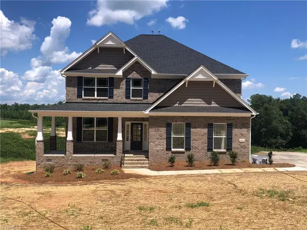 2608 Lunsford RD #33, Summerfield, NC 27358