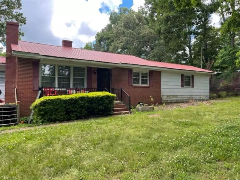 Snow Camp, NC 27349,2183 Quakenbush RD