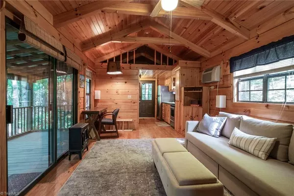 Millers Creek, NC 28670,157 Wolf TRL