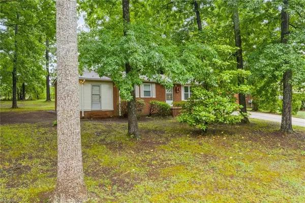 Archdale, NC 27263,112 Lonita ST