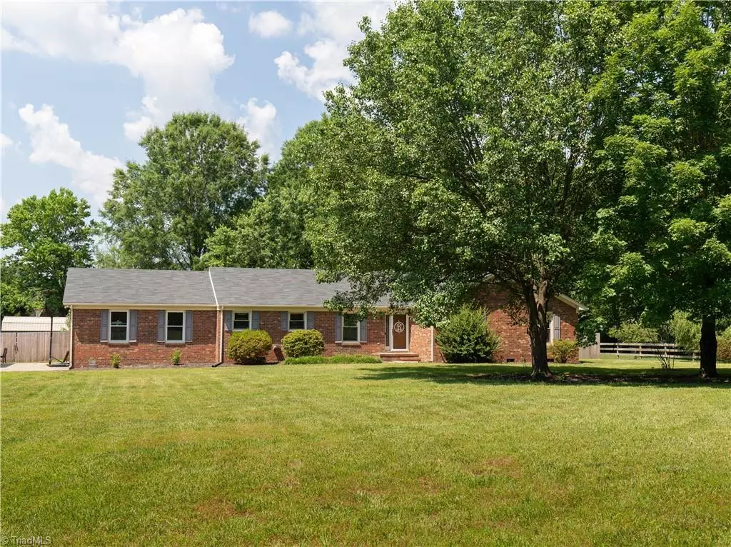 Pleasant Garden, NC 27313,2107 Hunters Ridge DR