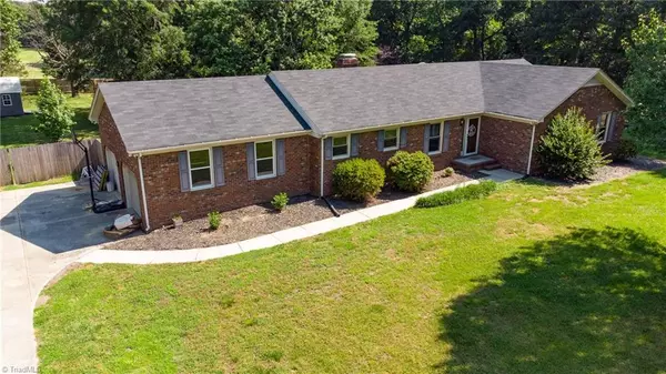 Pleasant Garden, NC 27313,2107 Hunters Ridge DR