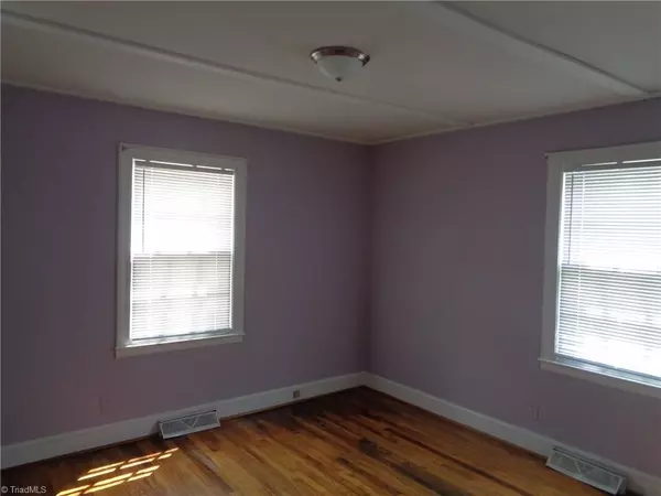 Kernersville, NC 27284,112 Baxter ST