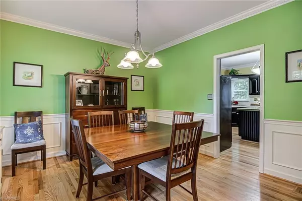 Winston Salem, NC 27106,3613 Foxglove DR