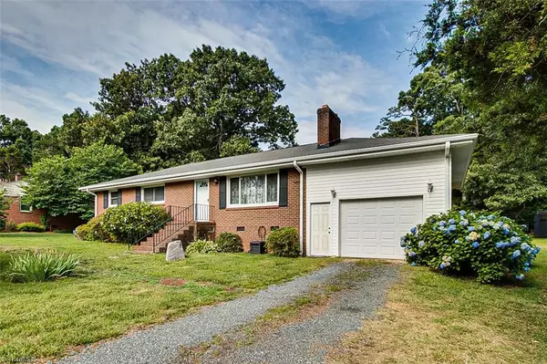 2007 Neelley RD, Pleasant Garden, NC 27313