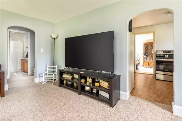 Archdale, NC 27263,515 Dale ST