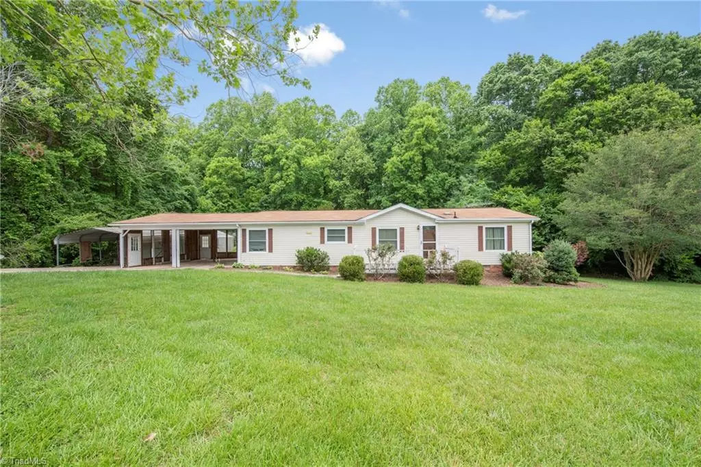 Yadkinville, NC 27055,1316 Little Creek DR