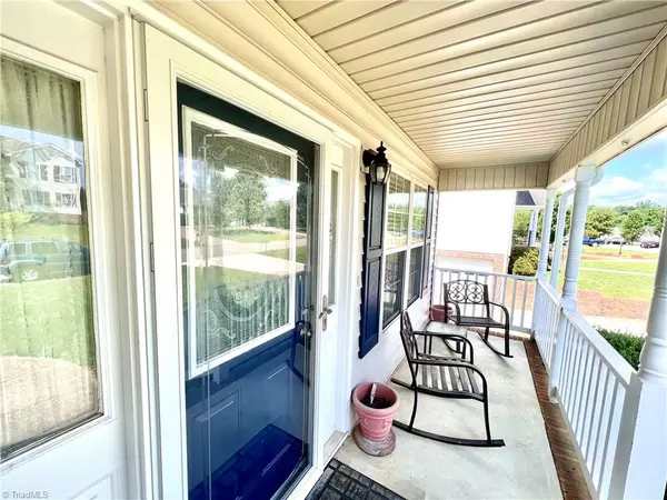 Winston Salem, NC 27107,3790 Field Sedge DR