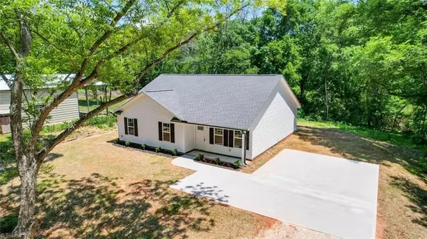 Kannapolis, NC 28081,1703 Azalea AVE