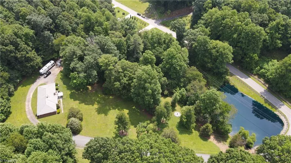 Wilkesboro, NC 28697,196 Mayview AVE