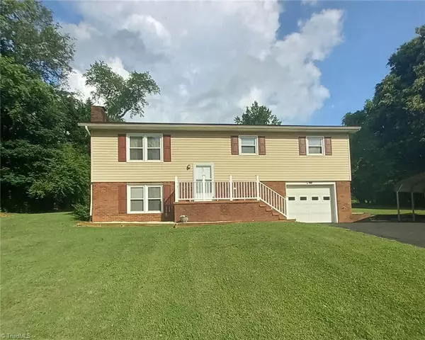 251 Mulberry Park RD, North Wilkesboro, NC 28659