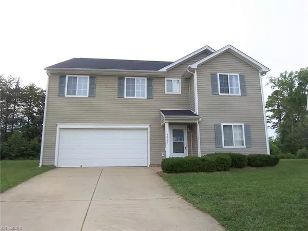 5607 Townsend Farm CT, Browns Summit, NC 27214