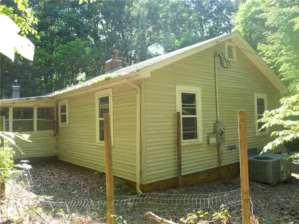 Franklinville, NC 27248,952 Andrew Hunter RD