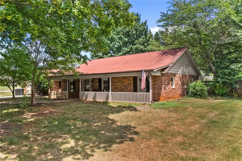 Kernersville, NC 27284,1304 Linview DR